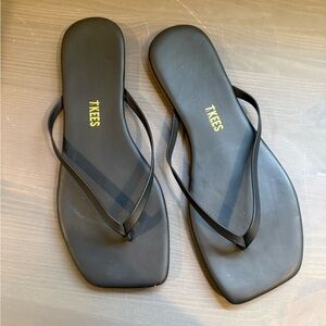 TKEES Black Lily Square-Toe Flip Flops